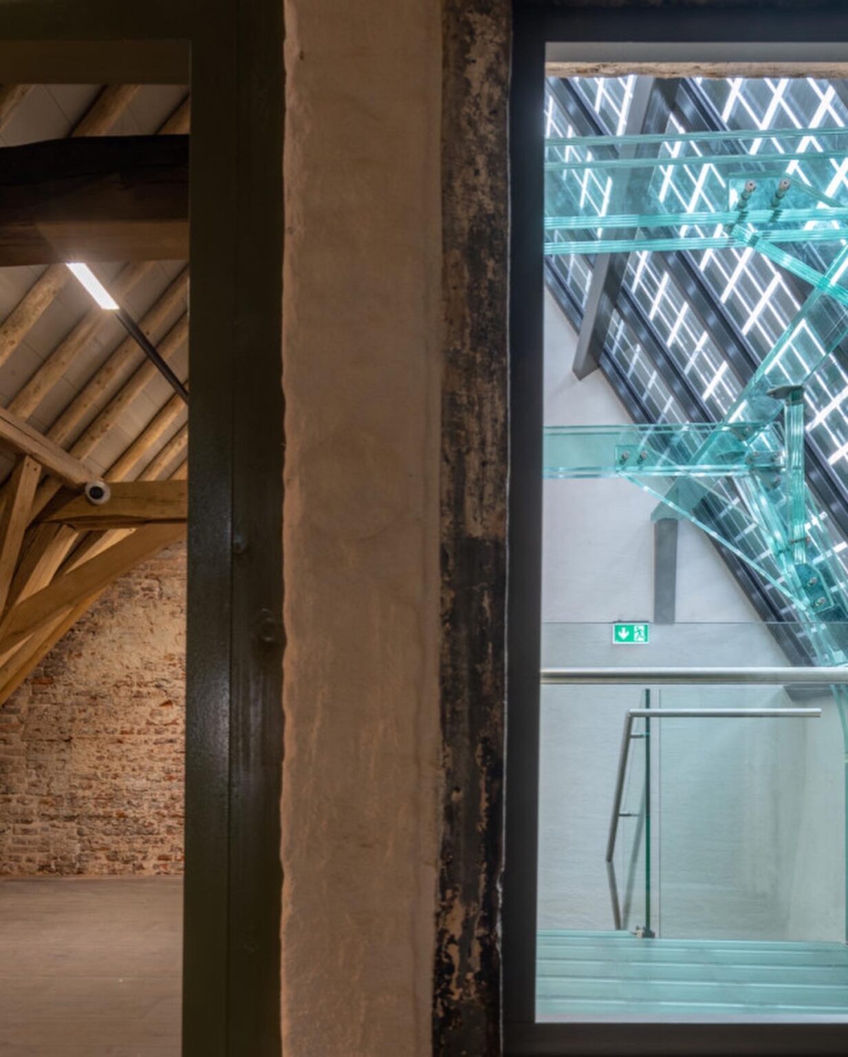 99AEF99E-414E-4D2B-B0E4-F04B2E725774